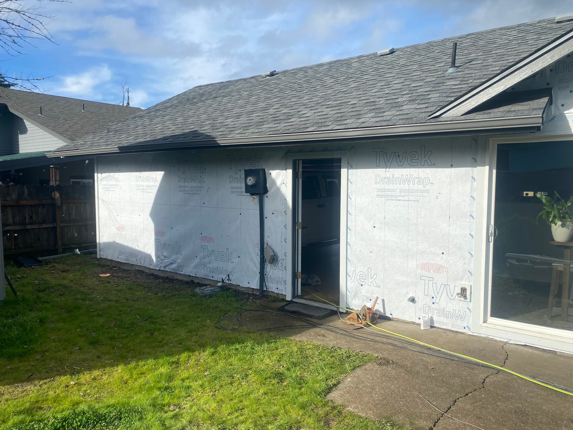 Siding Replacement project in Springfield, OR. Professional siding replacement service.