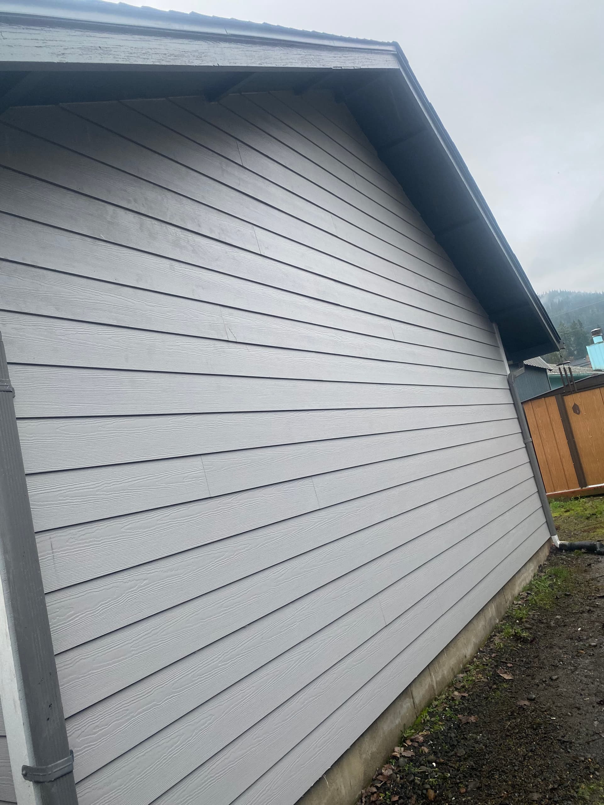 Interior Painting project in Eugene, OR. Modern interior painting project.